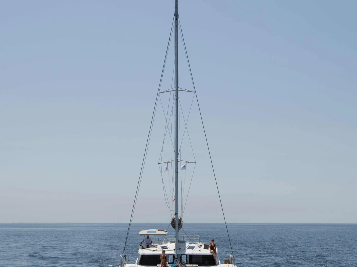 Location bateau Castellammare del Golfo pas cher Fountaine Pajot Saona 47 (Wm-AC-Gen-Sol.Pan)