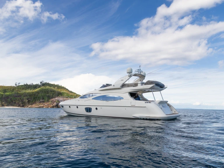 Louer Yacht avec ou sans skipper Azimut à Eden Island