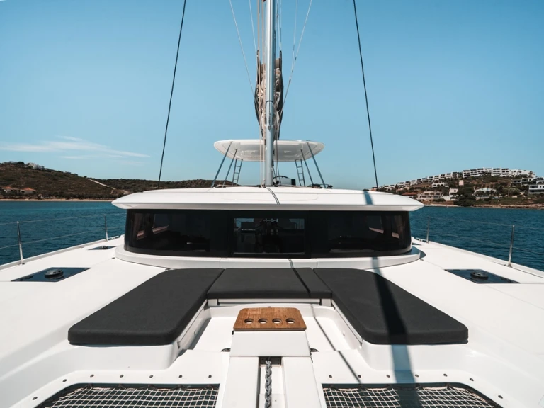 Louer Catamaran avec ou sans skipper Lagoon à Lávrio
