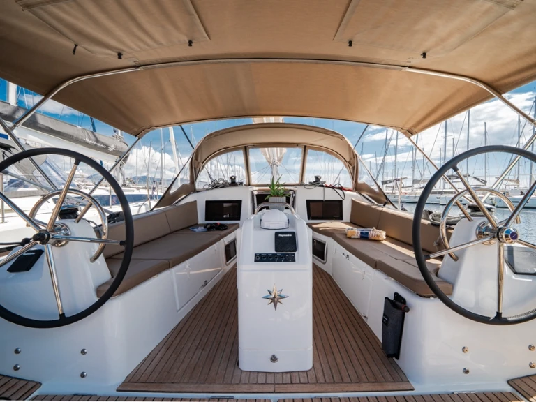 Location à Néa Péramos - Jeanneau Sun Odyssey 415 sur SamBoat