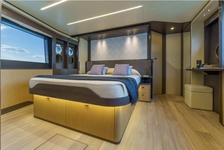 Location bateau Absolute Absolute 58 à Castellammare di Stabia sur Samboat