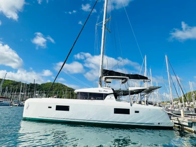 Louer Catamaran avec ou sans skipper Lagoon à Le Marin
