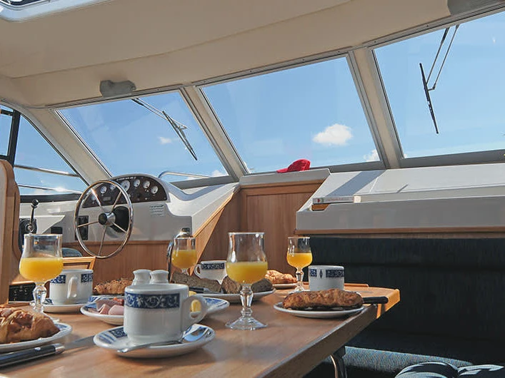 Louer Bateau à moteur avec ou sans skipper Le Boat à Homps