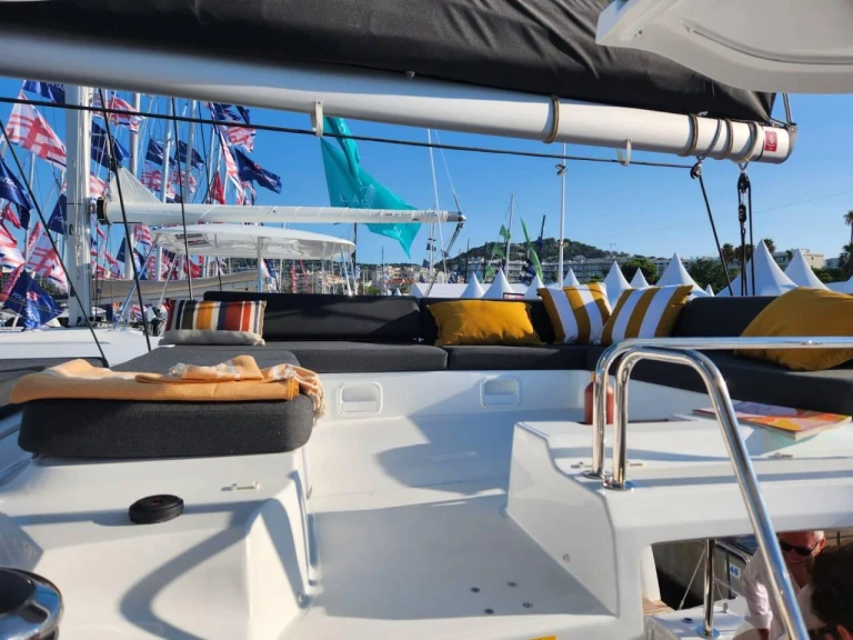 Location Catamaran à Bonifacio - Lagoon Lagoon 43