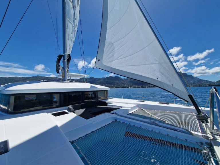 Location Catamaran à Bonifacio - Lagoon Lagoon 52