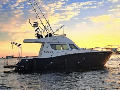 Bareboat Rental Motorboat Rodman with a boat licence