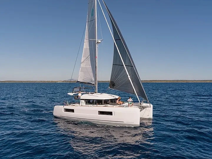 Location Catamaran Lagoon avec permis