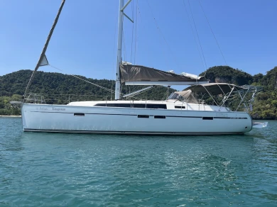 Bavaria Cruiser 46 jednotlivci a charterové společnosti v Mai Khao