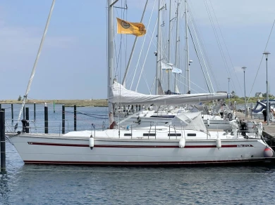 Boat rental Bootsbau Rügen GmbH Vilm 41 cruiser in Barth on Samboat