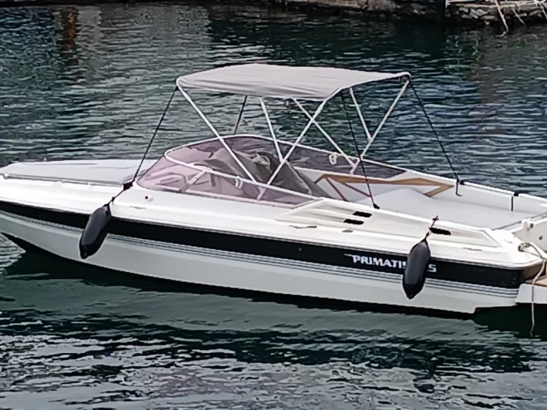 Location bateau Catane pas cher First 25