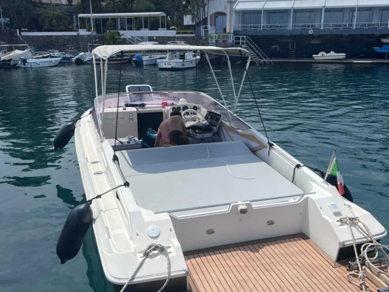 Location bateau PRIMATIST By Bruno Abbate First 25 à Catane sur Samboat