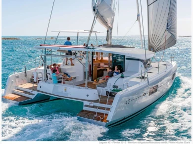 Catamaran rental in Polignano a Mare - Lagoon Lagoon 42