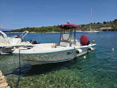 Barco de motor para alquilar Bari al mejor precio