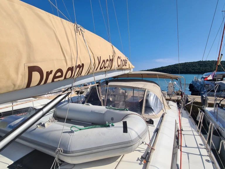 Louez un Dufour Dufour 520 Grand Large à Seget Donji