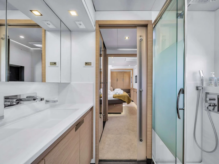 Location Catamaran Fountaine Pajot avec permis