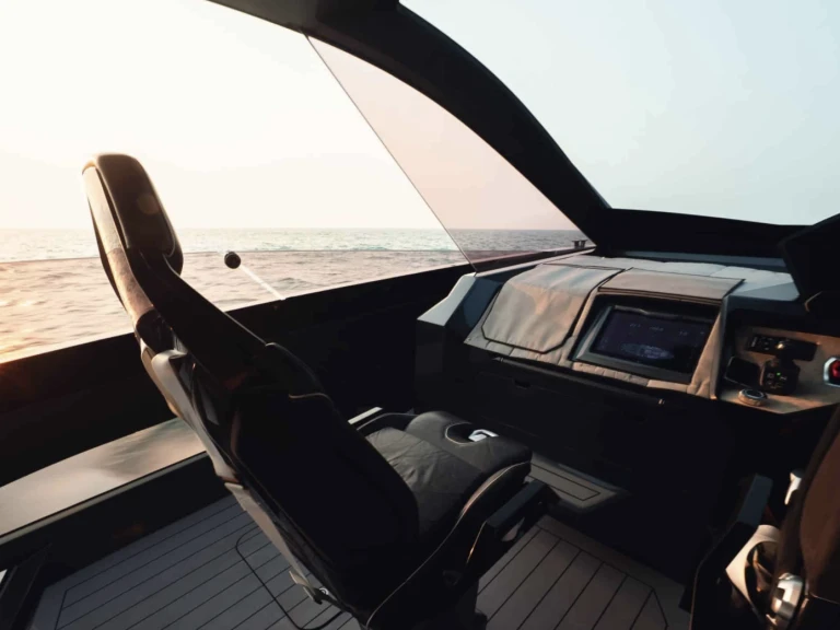 Tecnomar Lamborghini 63  a louer à Dubai Marina