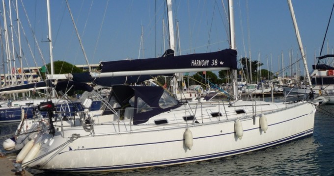 Louez un Poncin Yachts Harmony 38 à La Grande-Motte