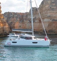 Louer Catamaran avec ou sans skipper Fountaine Pajot à Le Marin